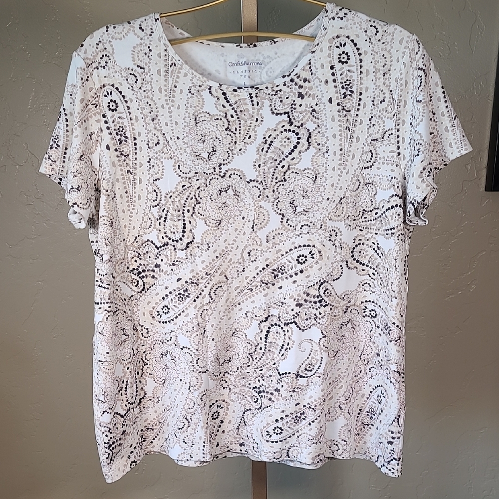 Croft & Barrow Boxy Paisley White and Black And Gray Tee 100% Cotton Lar…